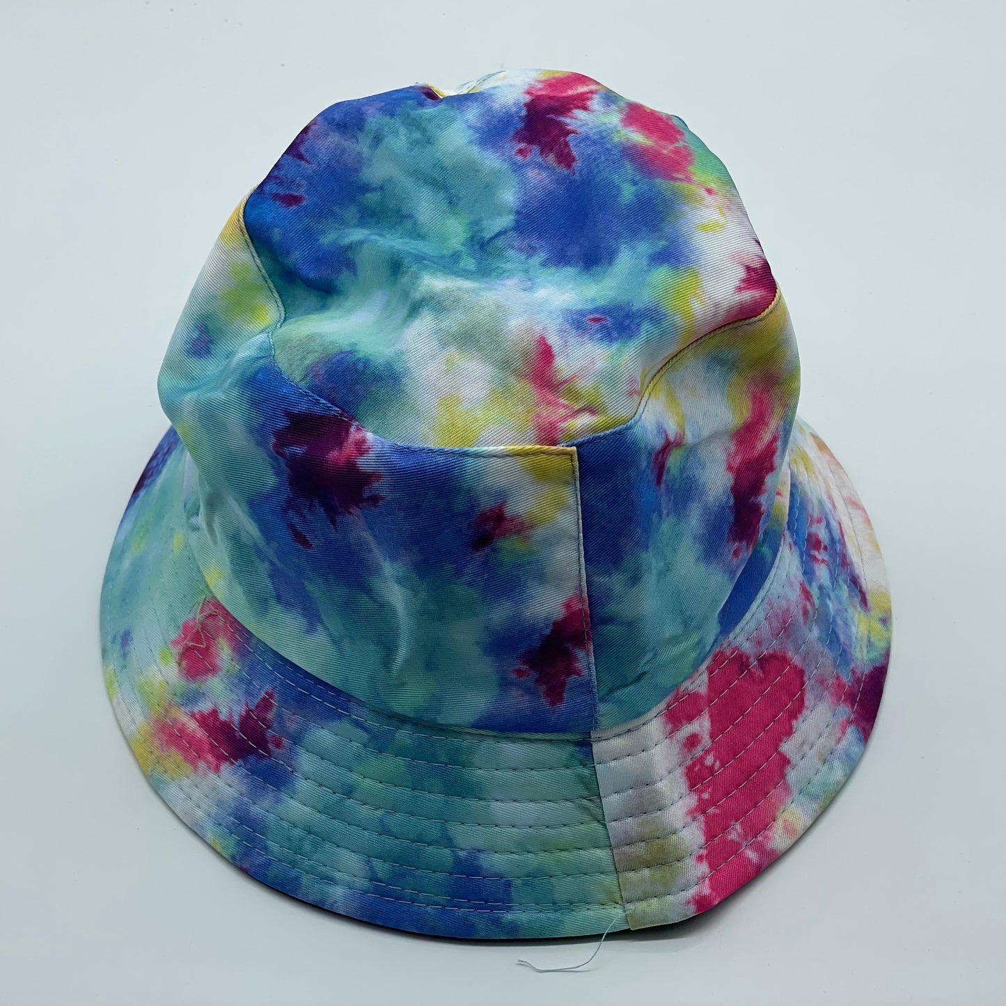Tie dye print ribarski šešir