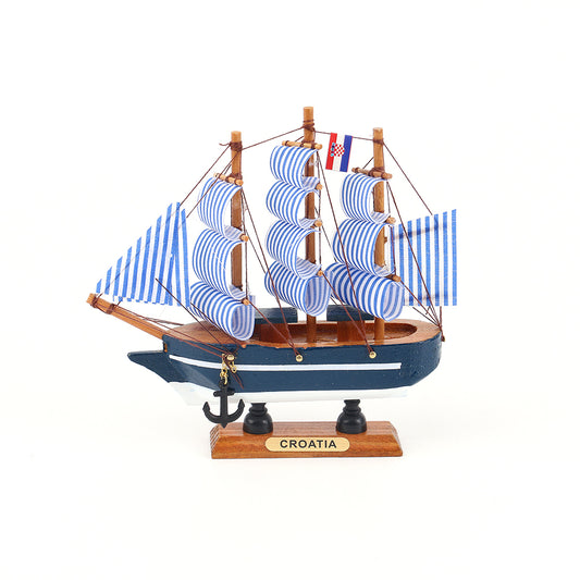 Drveni brod 16CM