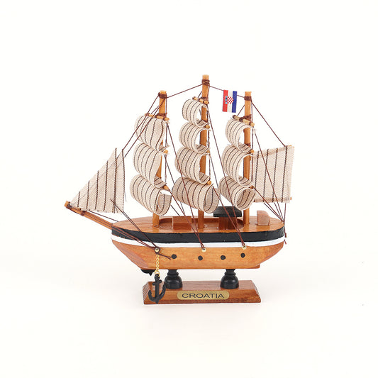 Drveni brod 16CM
