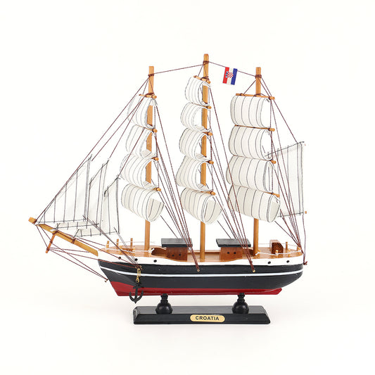 Drveni brod 34CM