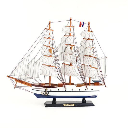Drveni brod 50CM