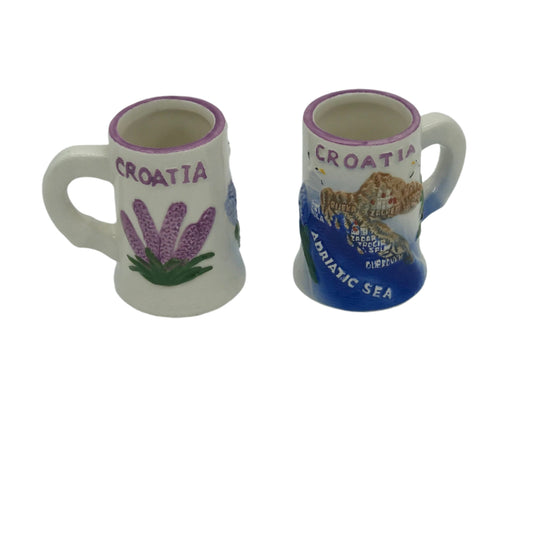 Mala keramička čašica